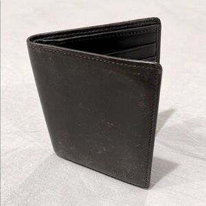 TUMI Dark Chocolate Brown LEATHER Wallet Billfold 🤎 Light Wear